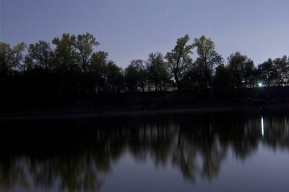 full moon stars (foto: David DeHetre from Lawrence, KS, USA, United States / CC BY 2.0, Wikimedia Commons)