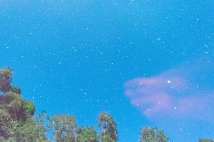 starry night sky (foto: Ashish Gupta from Noida, India / CC BY 2.0, Wikimedia Commons)