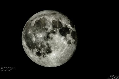 full moon stars (foto: Pascal Jordan / CC BY-SA 3.0, Wikimedia Commons)