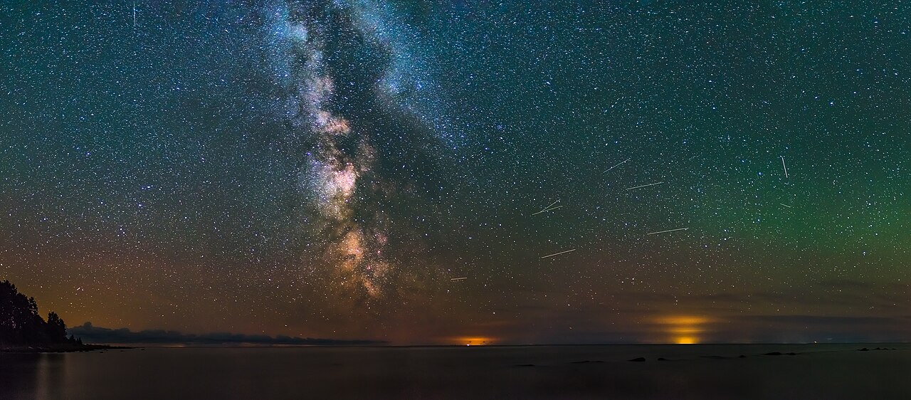 milky way galaxy (foto: Kristian Pikner / CC BY-SA 4.0, Wikimedia Commons)
