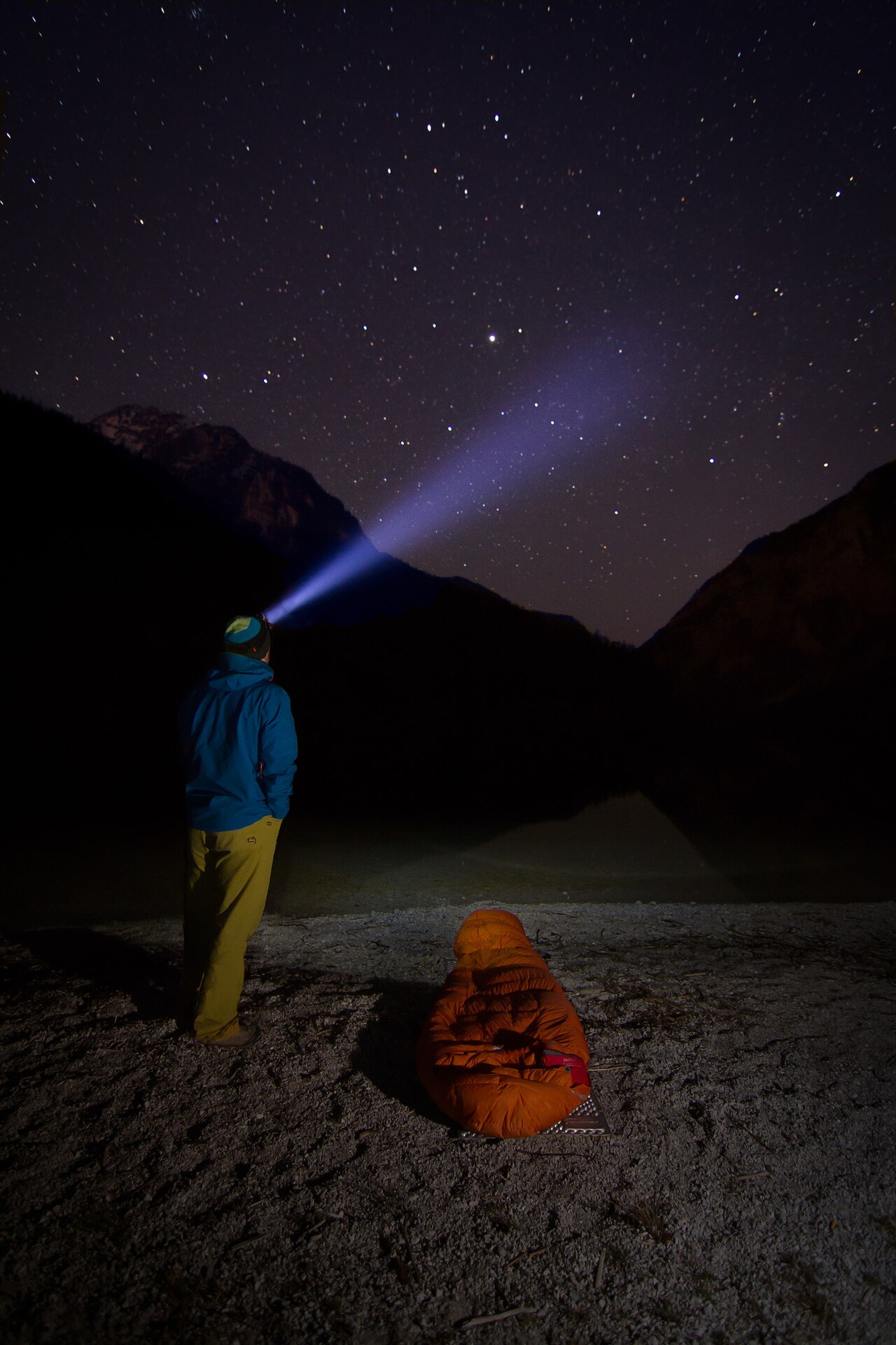 full moon stars (foto: Georg Krewenka / CC BY 3.0, Wikimedia Commons)