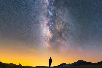milky way galaxy (foto: Ian Norman (http://www.lonelyspeck.com) / CC BY-SA 2.0, Wikimedia Commons)