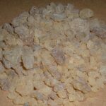 frankincense resin grains