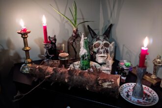 home altar candle