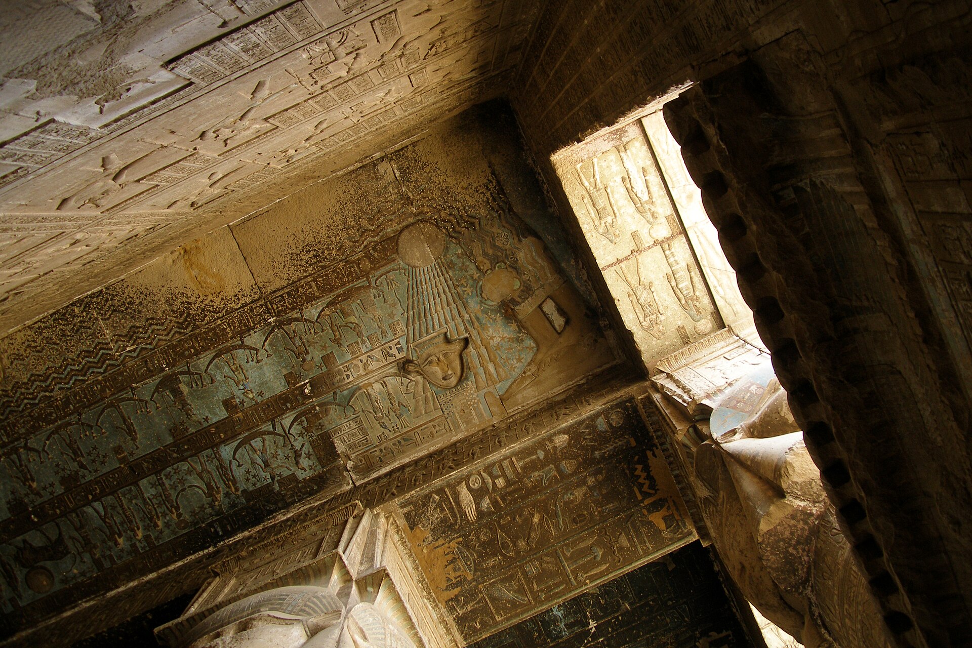 egyptian temple ceiling